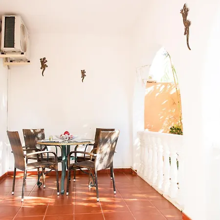 Villa In Playa Den Bossa & Ibiza Town 7min, Bbq *